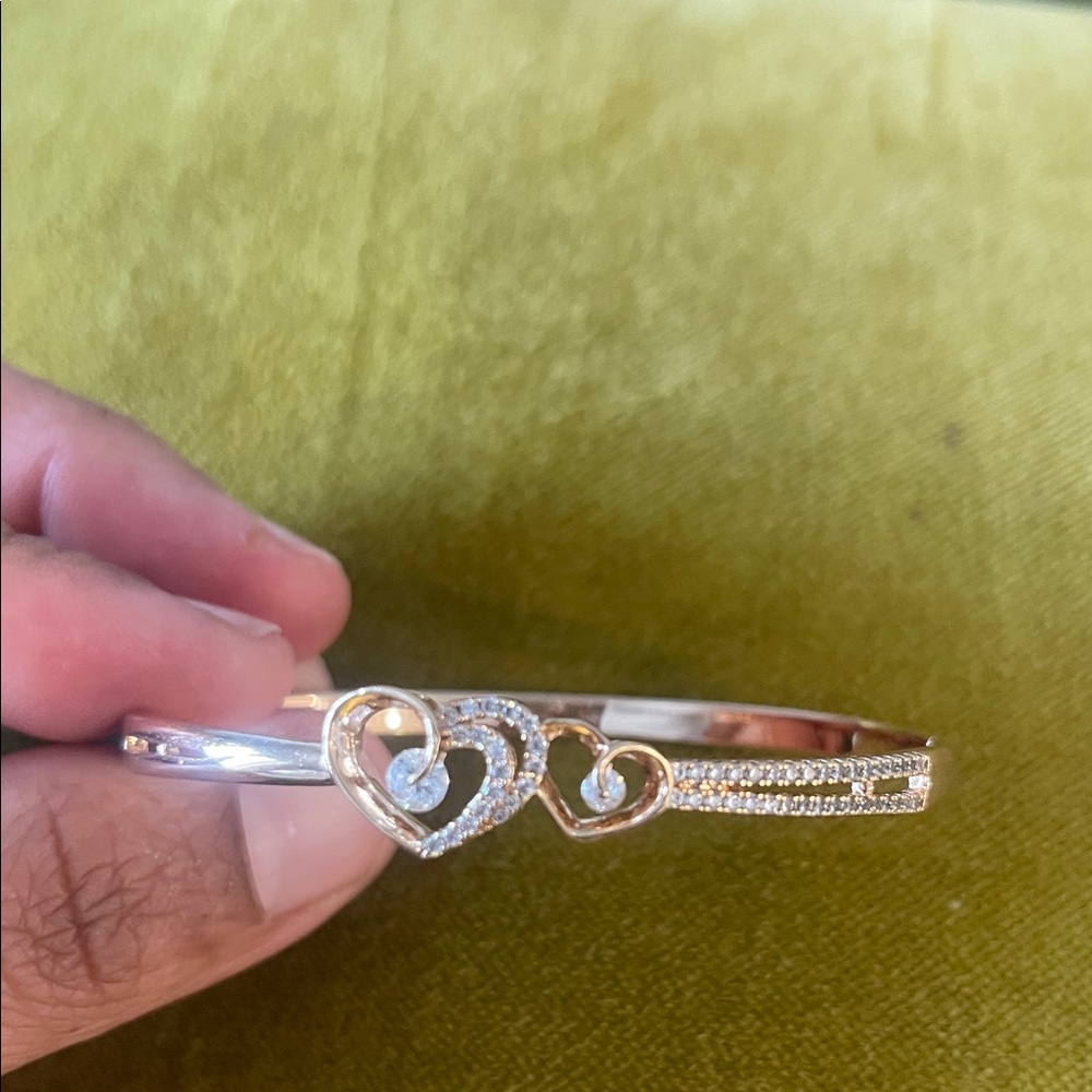 Elegant Gold  rose  Heart Bracelet